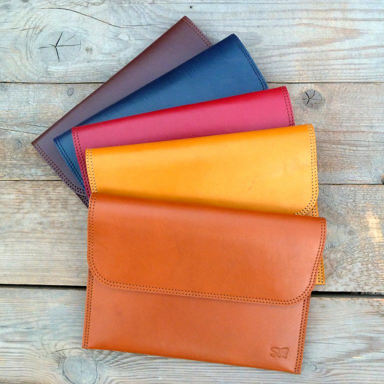 Leather Sleeve - Handmade - SiRo - Leather Sleeve - Chestnut Brown