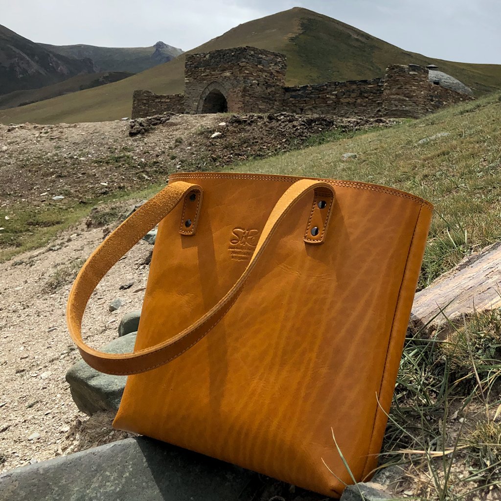 Leather Bags and Accessories - Hand & Fairmade in Kyrgyzstan - by %%sitename%%